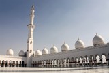 Minarets et dômes mosquée Sheikh Zayed Abou Dabi Émirats Arabes Unis
