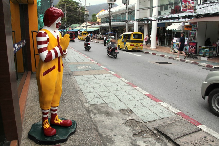 Ronald McDonald Thailand greeting gesture guest street fastfood restaurant Phuket 