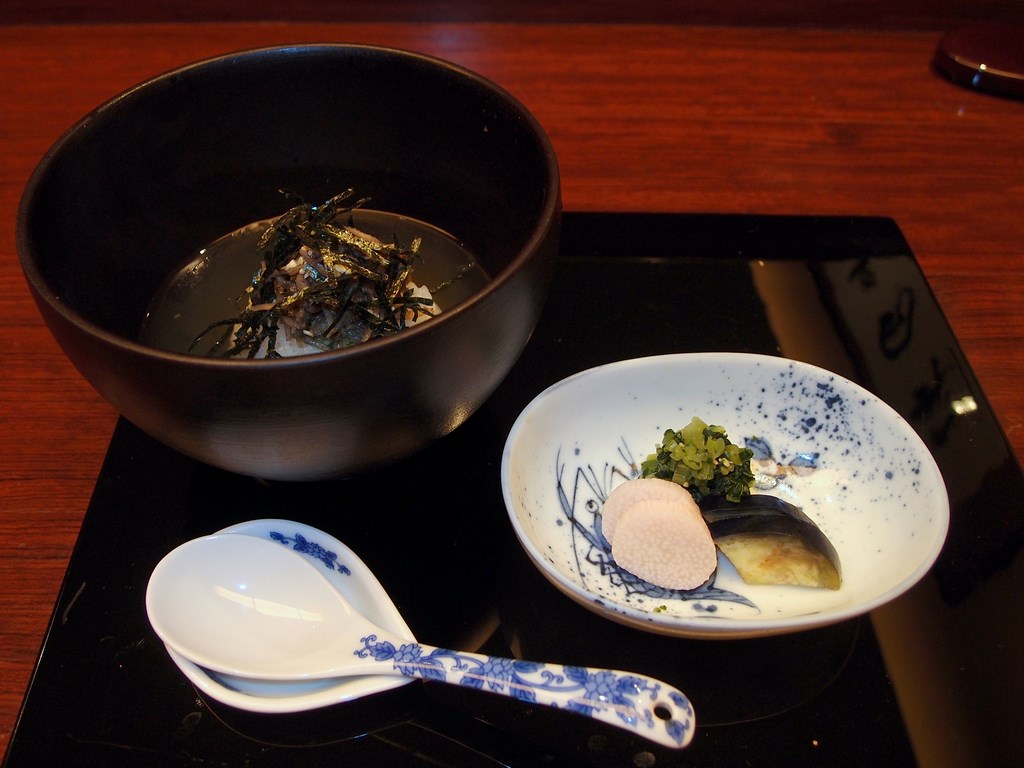 乃木坂 神谷 Kamiya Nogizaka restaurant Tokyo Japan soup rice spoon