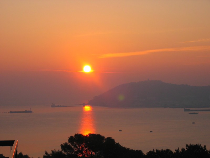 Le soleil brille en Méditerranée - Toulon - Var - France