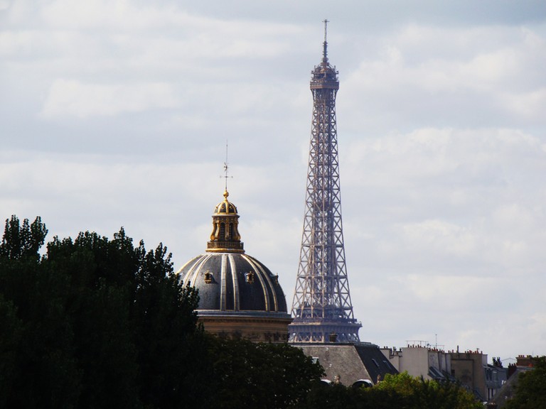 Tour Eiffel Paris visite tourisme monuments hotel vacances capitale France