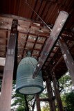 Cloche sanctuaire bouddhiste shinto bell shrine Tokyo Japan 鐘楼