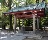 Chōzuya temizuya 手水舎 pavillon d'ablution rite purification cérémoniel temizu Shintoïsme Tokyo Japon