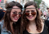 Sunglasses Ray Ban on sexy chicks Red lips Street Parade Geneva Swiss