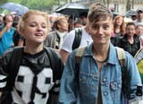 Jolie sourire jeune femme Gay Pride Paris 2014 fiertés lesbiennes gaies bi trans homophobie homosexuel