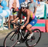 ROBIN Charlotte épreuve Vélo Triathlon international Nouméa Nouvelle-Calédonie