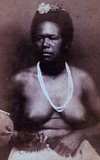 Portrait de femme indigene Nouvelle-Calédonie centre culturel Tjibaou