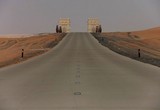 Route vers l'hotel Qasr Al Sarab Desert Resort Abu Dabi Emirats Arabes Unis