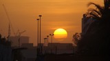 Le soleil se lève sur Abu Dhabi - Emirats Arabes Unis