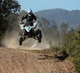 Circuit de motocross de Bourail saut en quad cross Piste de Téné Nouvelle-Calédonie