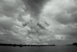 white and black cloud in the sky tahiti polynesie francaise météo sur les iles du pacifique